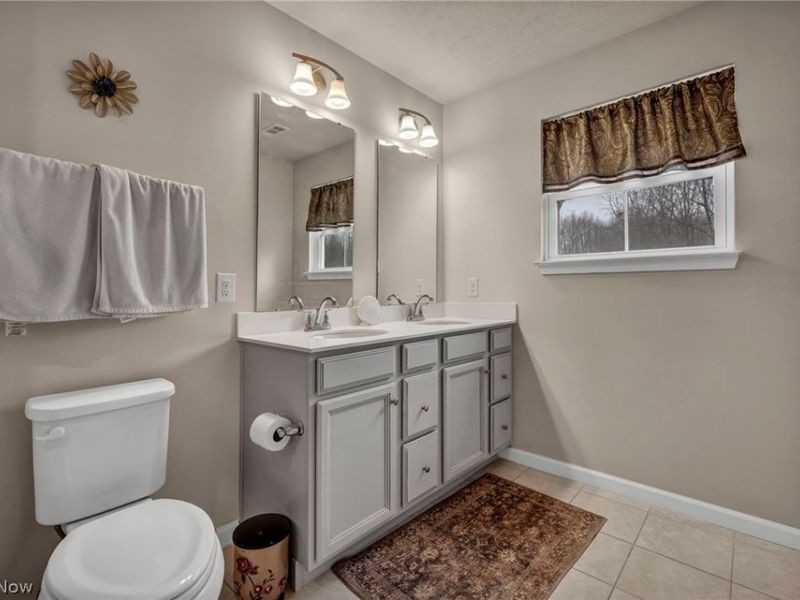 3017 Bonita Circle SE, Canal Fulton, OH 44614 Photo 18