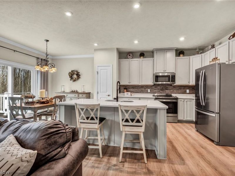 3017 Bonita Circle SE, Canal Fulton, OH 44614 Photo 5