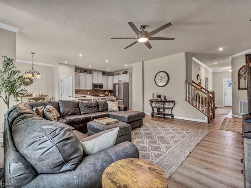 3017 Bonita Circle SE, Canal Fulton, OH 44614 Photo 5