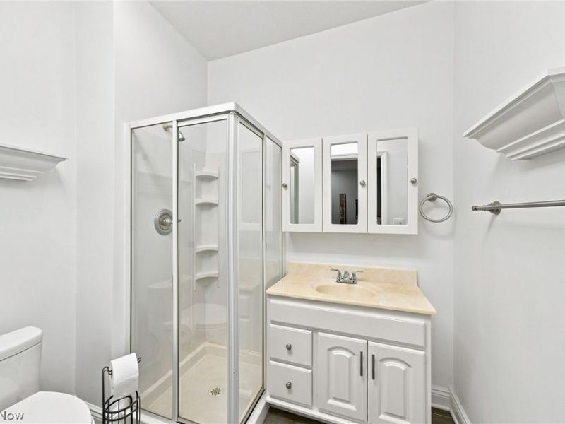 812 S Prospect Avenue, Hartville, OH 44632 Photo 32