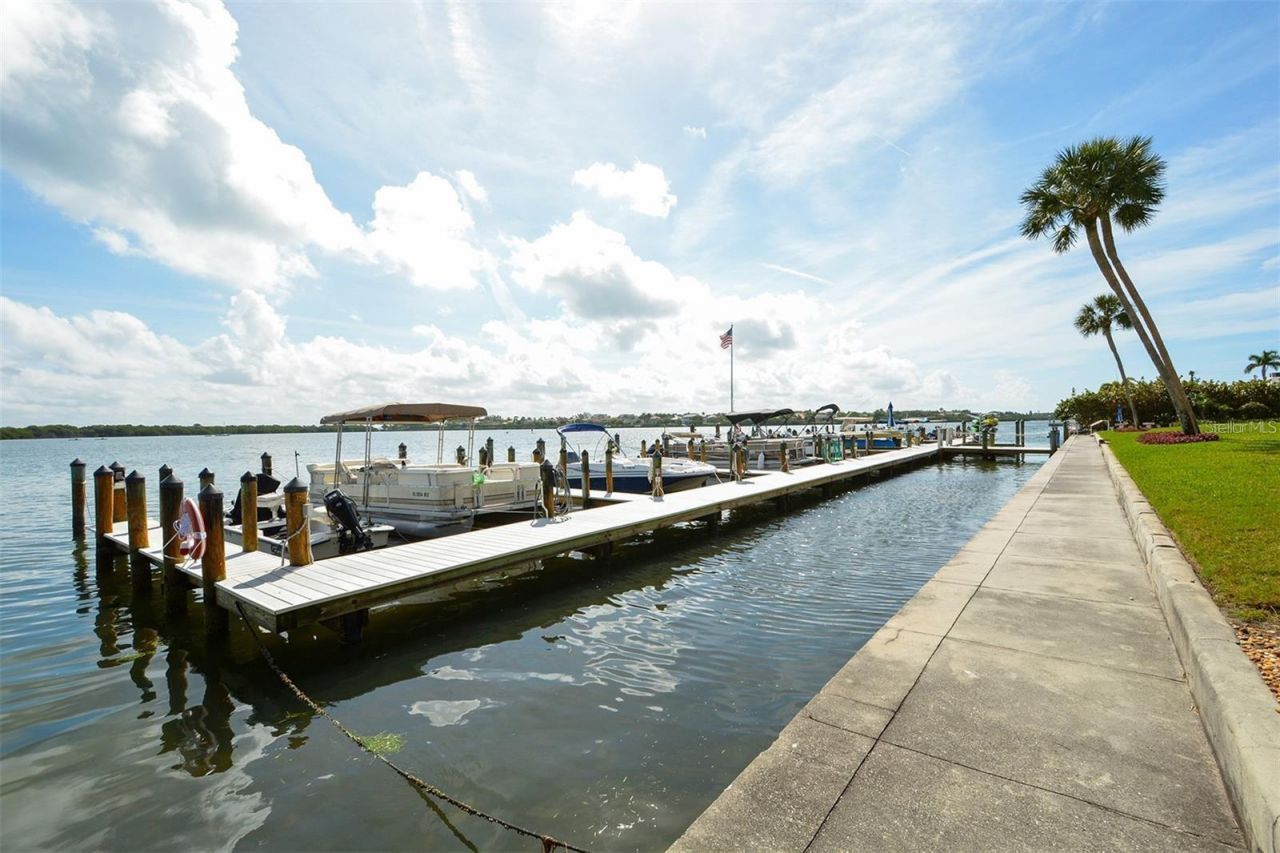 3804 Gulf Of Mexico Drive, Unit B-402, Longboat Key, FL 34228 Photo