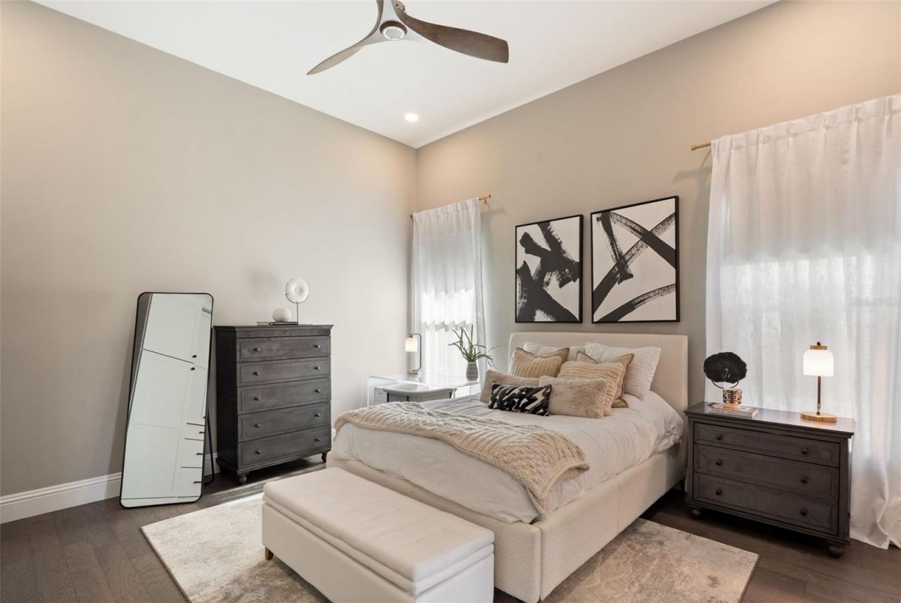 5215 W Neptune Way, Tampa, FL 33609 Photo