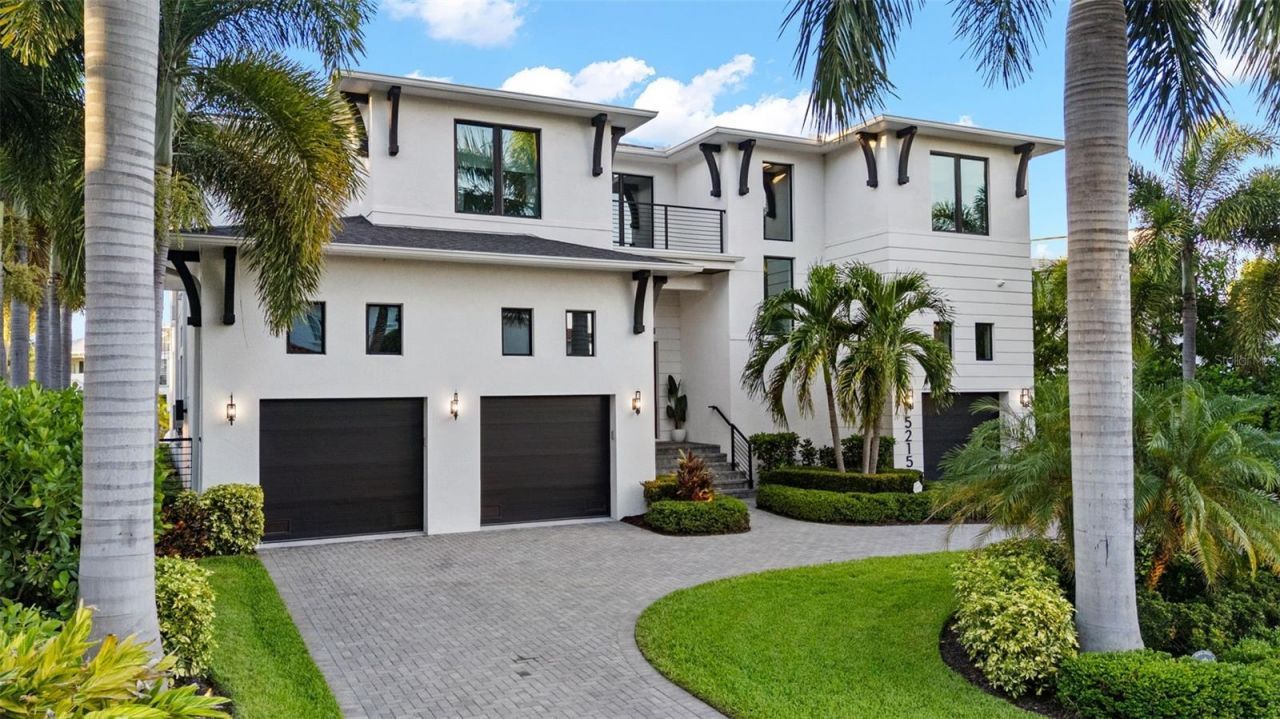 5215 W Neptune Way, Tampa, FL 33609 Photo