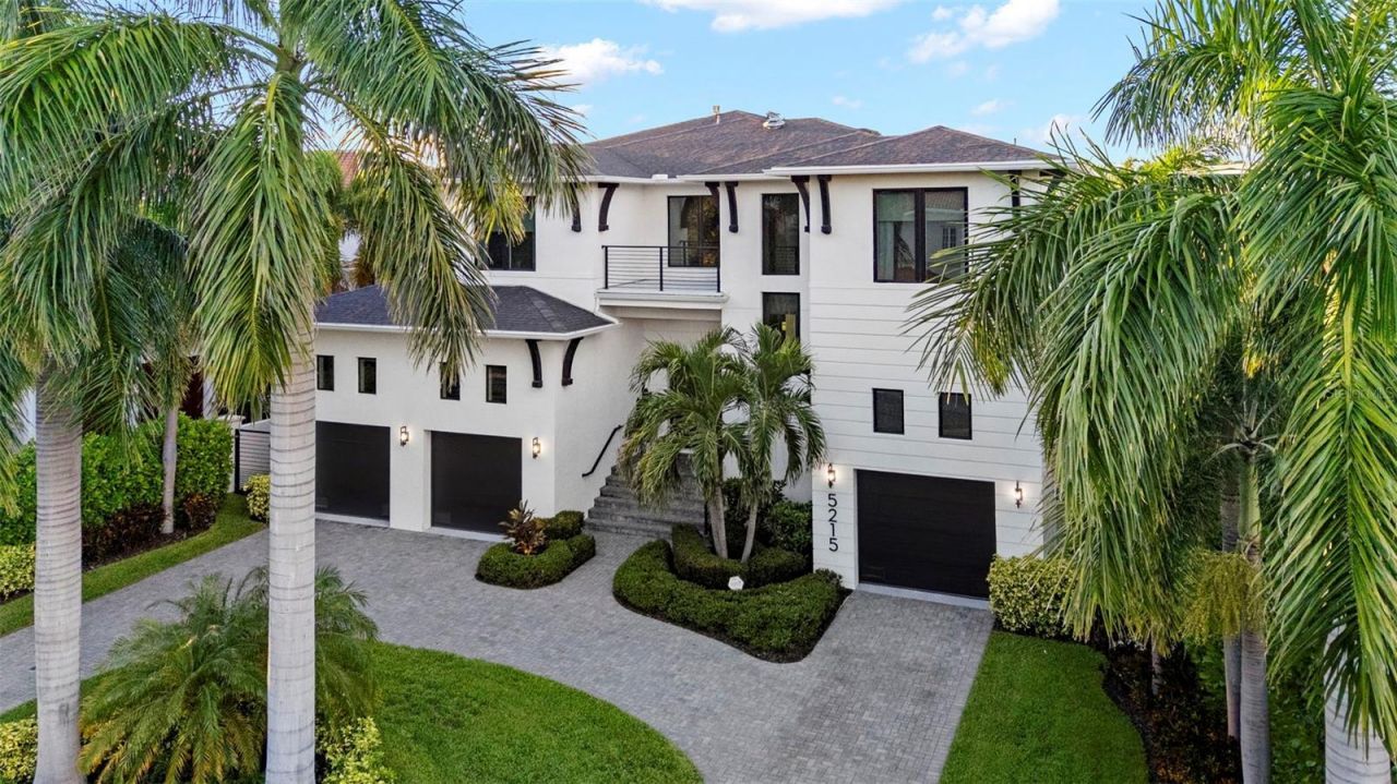 5215 W Neptune Way, Tampa, FL 33609 Photo