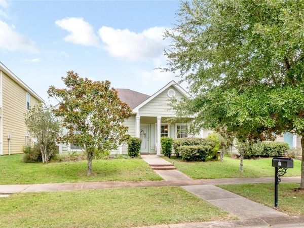166 Athene Street, Fairhope, AL 36532
