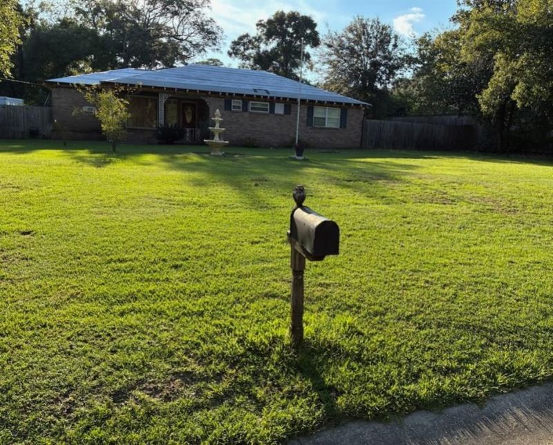 1220 Marseille Drive Mobile, AL 36693