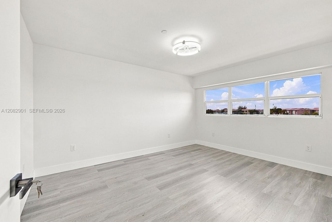 550 SW 138th Ave, Unit 402K, Pembroke Pines, FL 33027 Photo