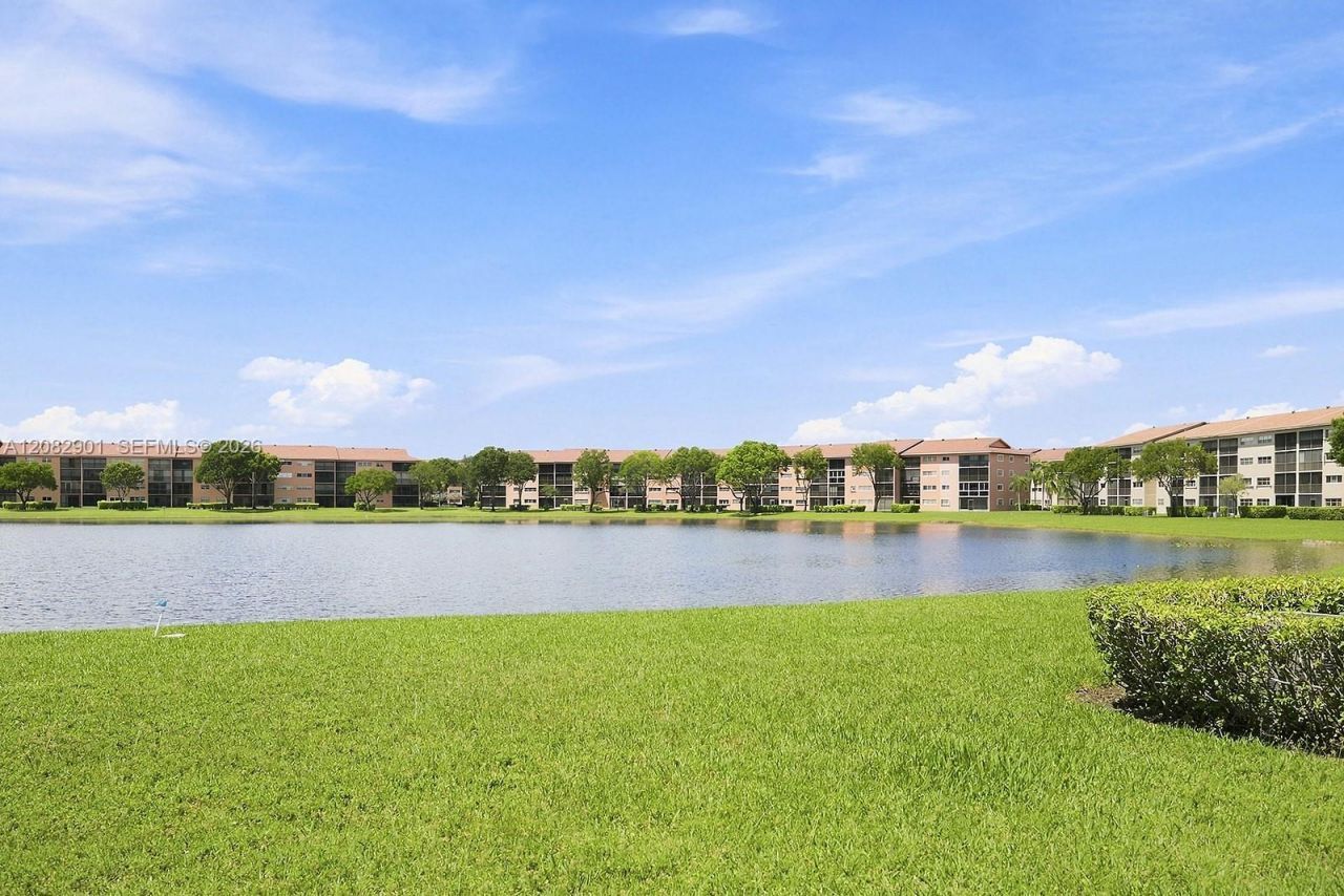 550 SW 138th Ave, Unit 402K, Pembroke Pines, FL 33027 Photo