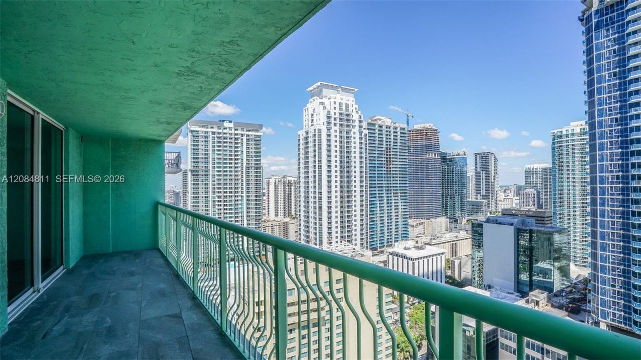 1200 Brickell Bay Dr, Unit 3620, Miami, FL 33131 Photo