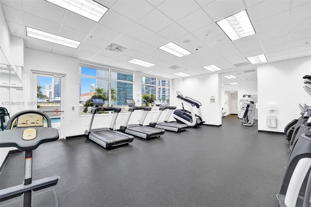 1200 Brickell Bay Dr, Unit 3620, Miami, FL 33131 Photo