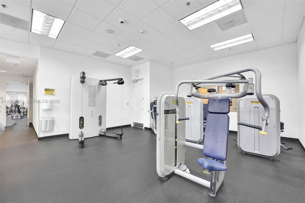 1200 Brickell Bay Dr, Unit 3620, Miami, FL 33131 Photo