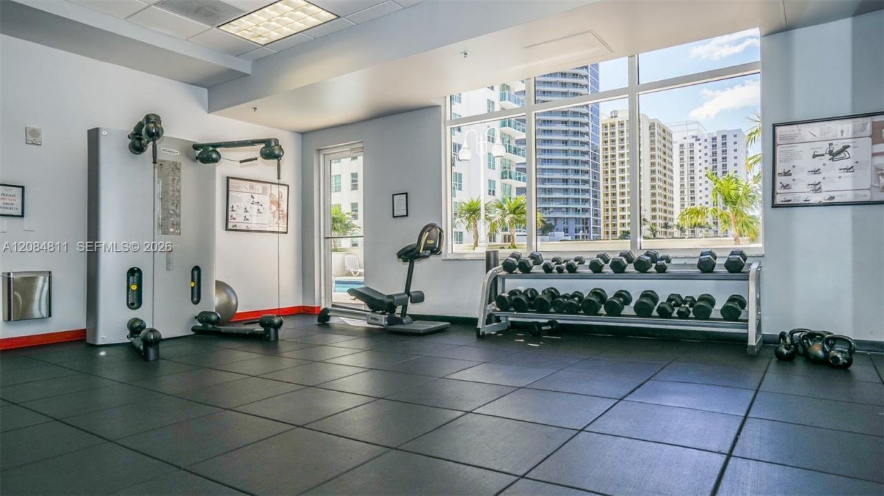 1200 Brickell Bay Dr, Unit 3620, Miami, FL 33131 Photo