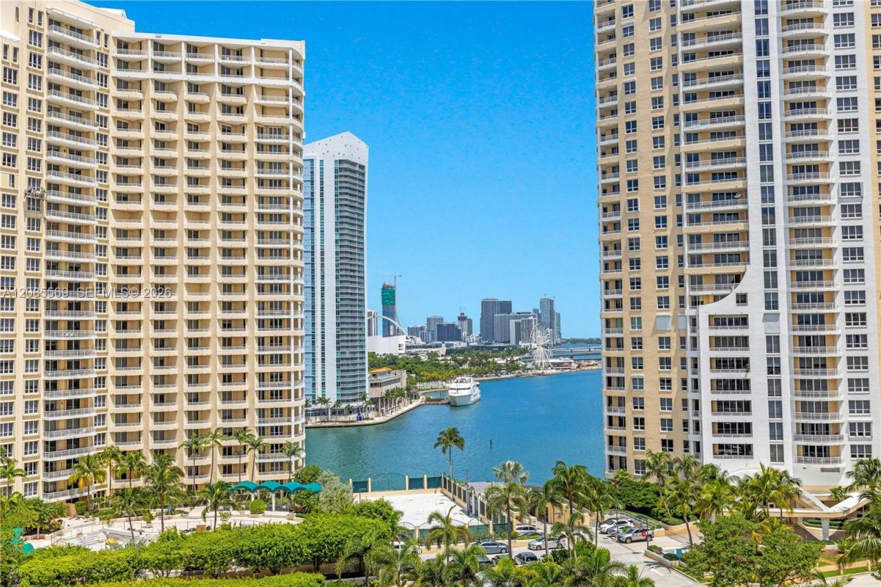 540 Brickell Key Dr, Unit 1514, Miami, FL 33131 Photo
