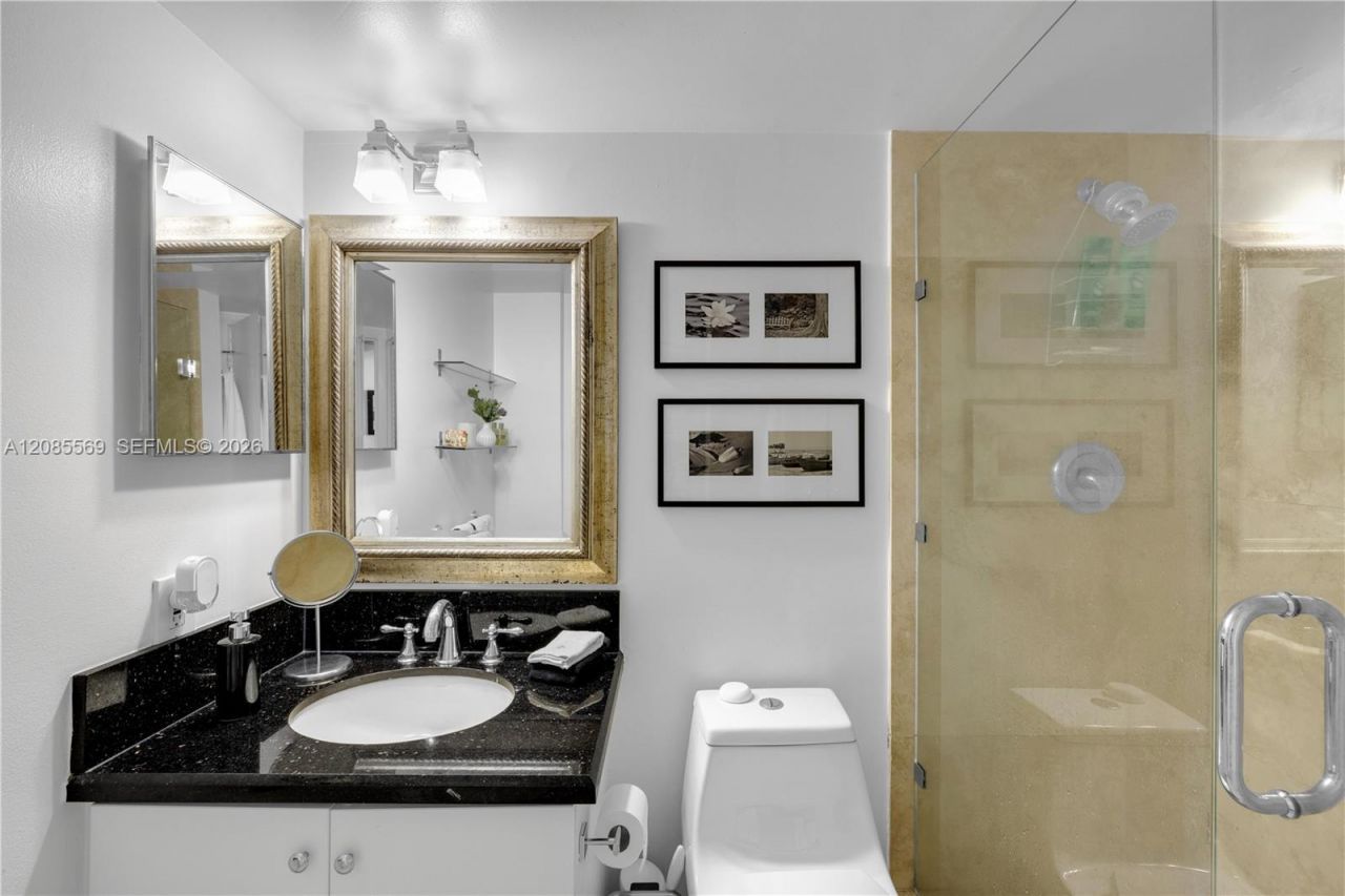 540 Brickell Key Dr, Unit 1514, Miami, FL 33131 Photo