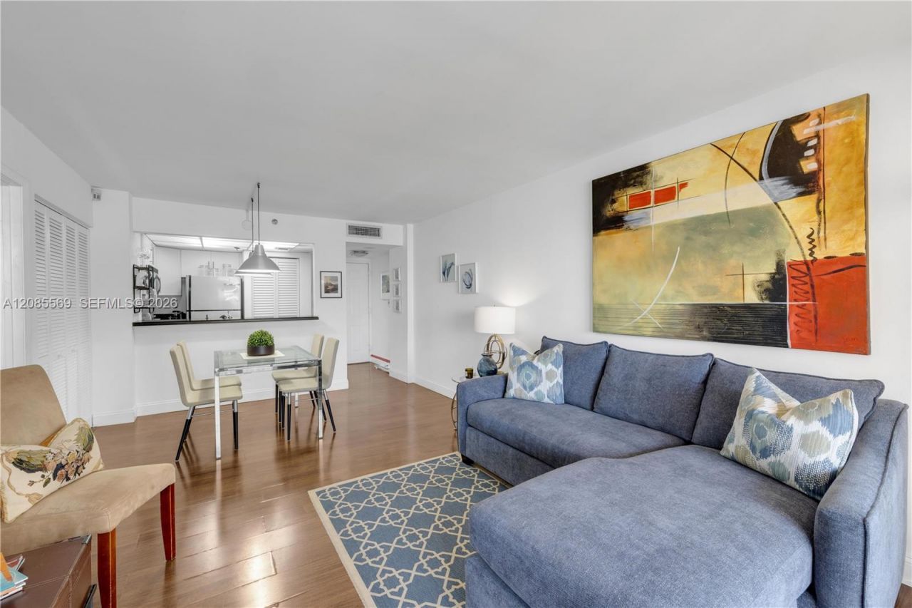 540 Brickell Key Dr, Unit 1514, Miami, FL 33131 Photo