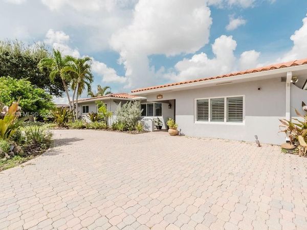 1732 SW 103rd Pl , Miami, FL 33165