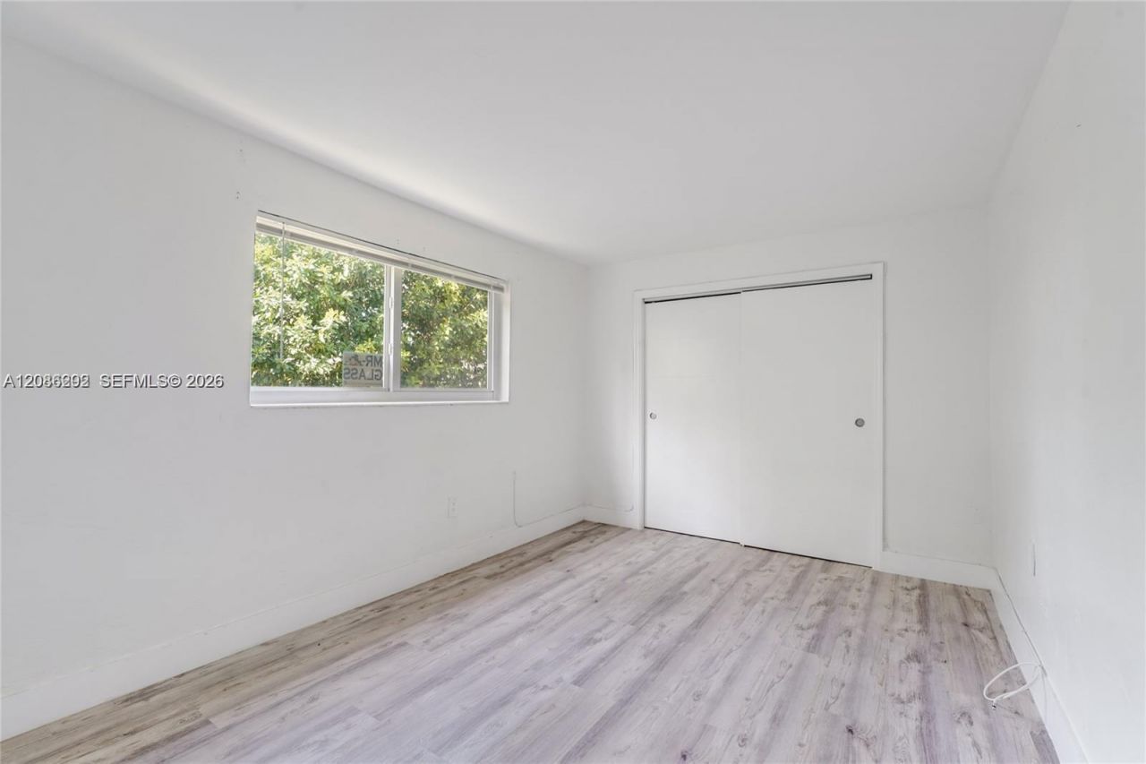 1630 NW 18th St, Unit 5, Miami, FL 33125 Photo