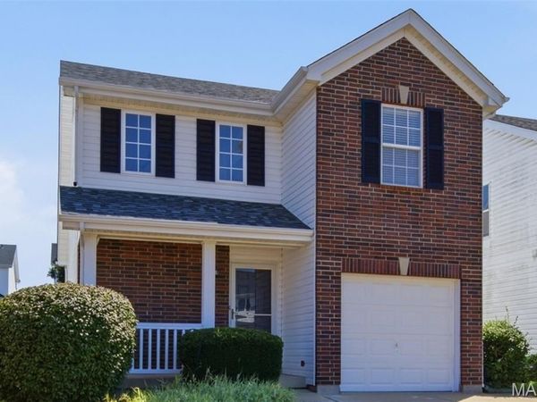 10 W Homefield Point Court , O'Fallon, MO 63366