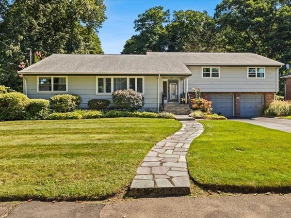 30 Bassett Rd, Brockton, MA 02301