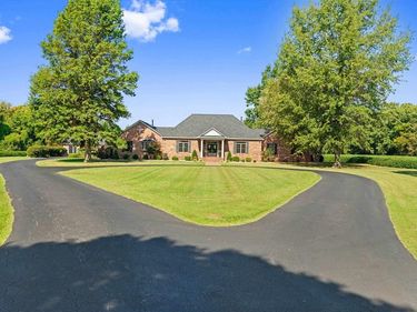 1120 Lydanne Bridge Road, Owensboro, KY 42301