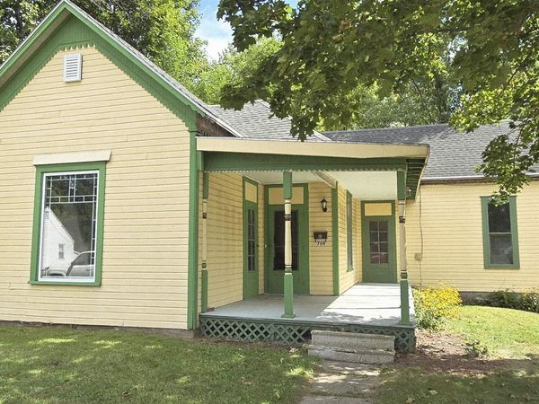 709 N Sycamore Street, North Manchester, IN 46962