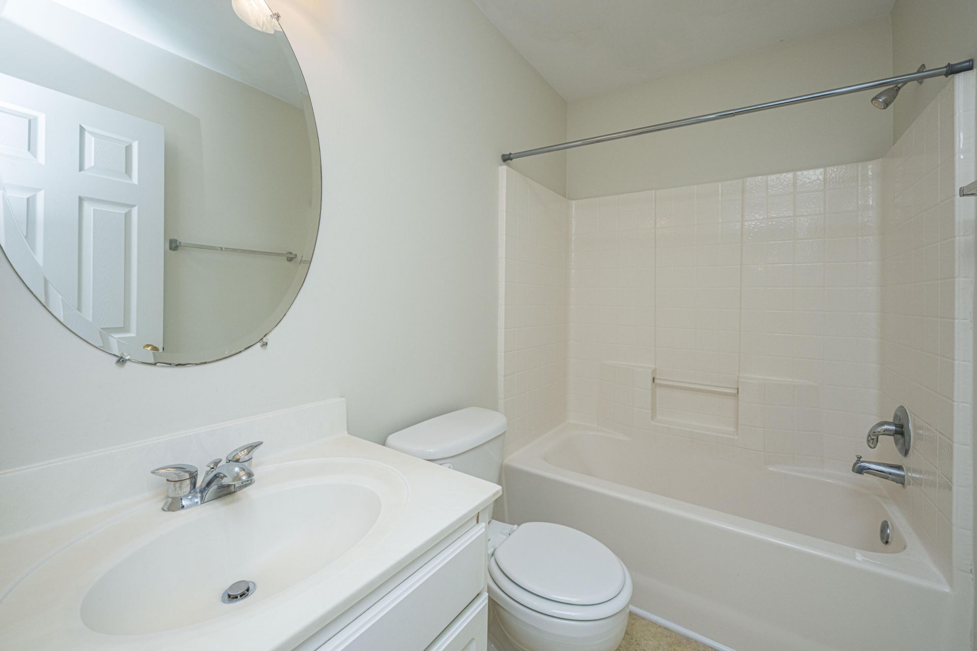 202 Twin Tree Drive Photo 16