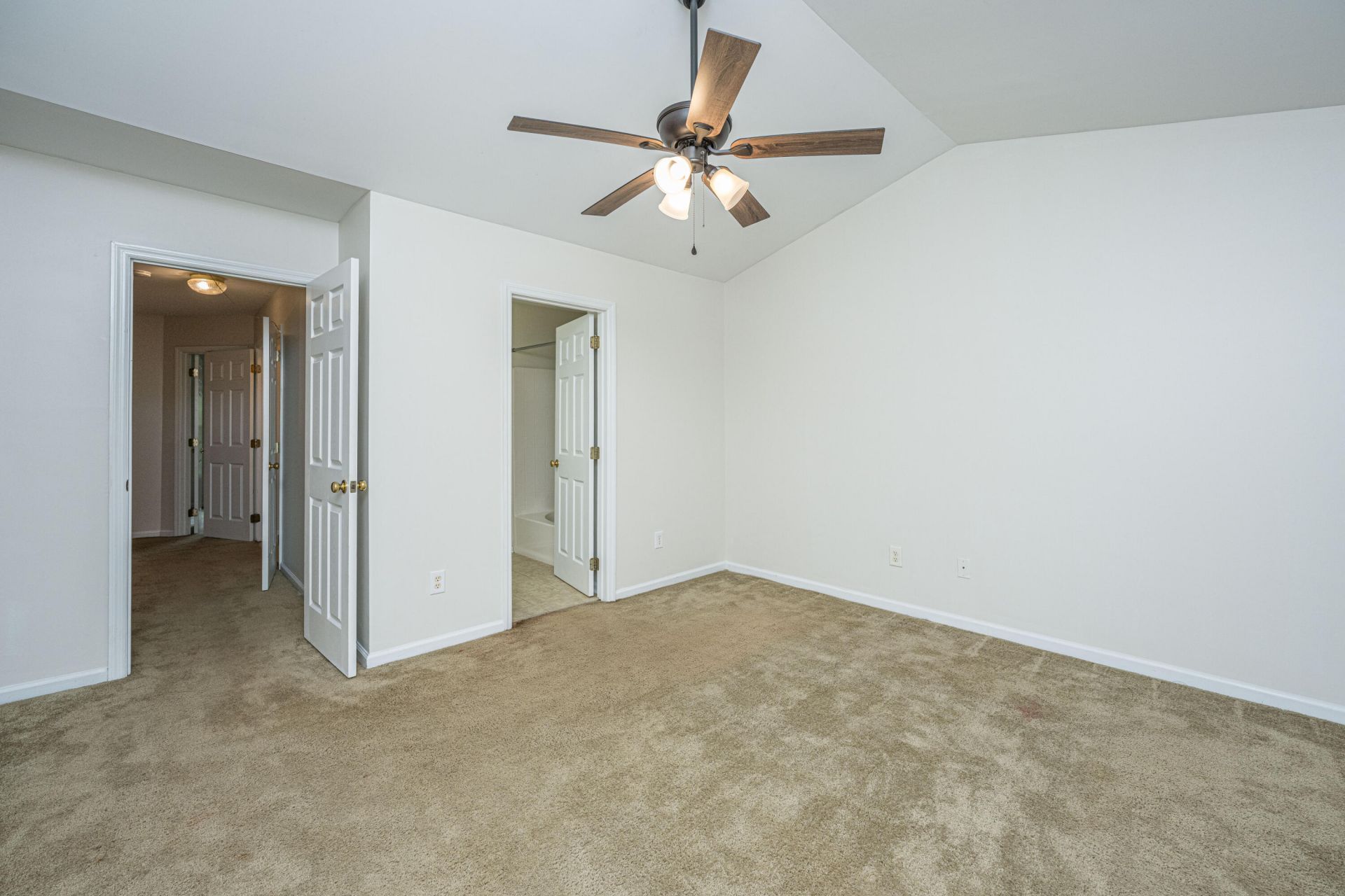 202 Twin Tree Drive Photo 27