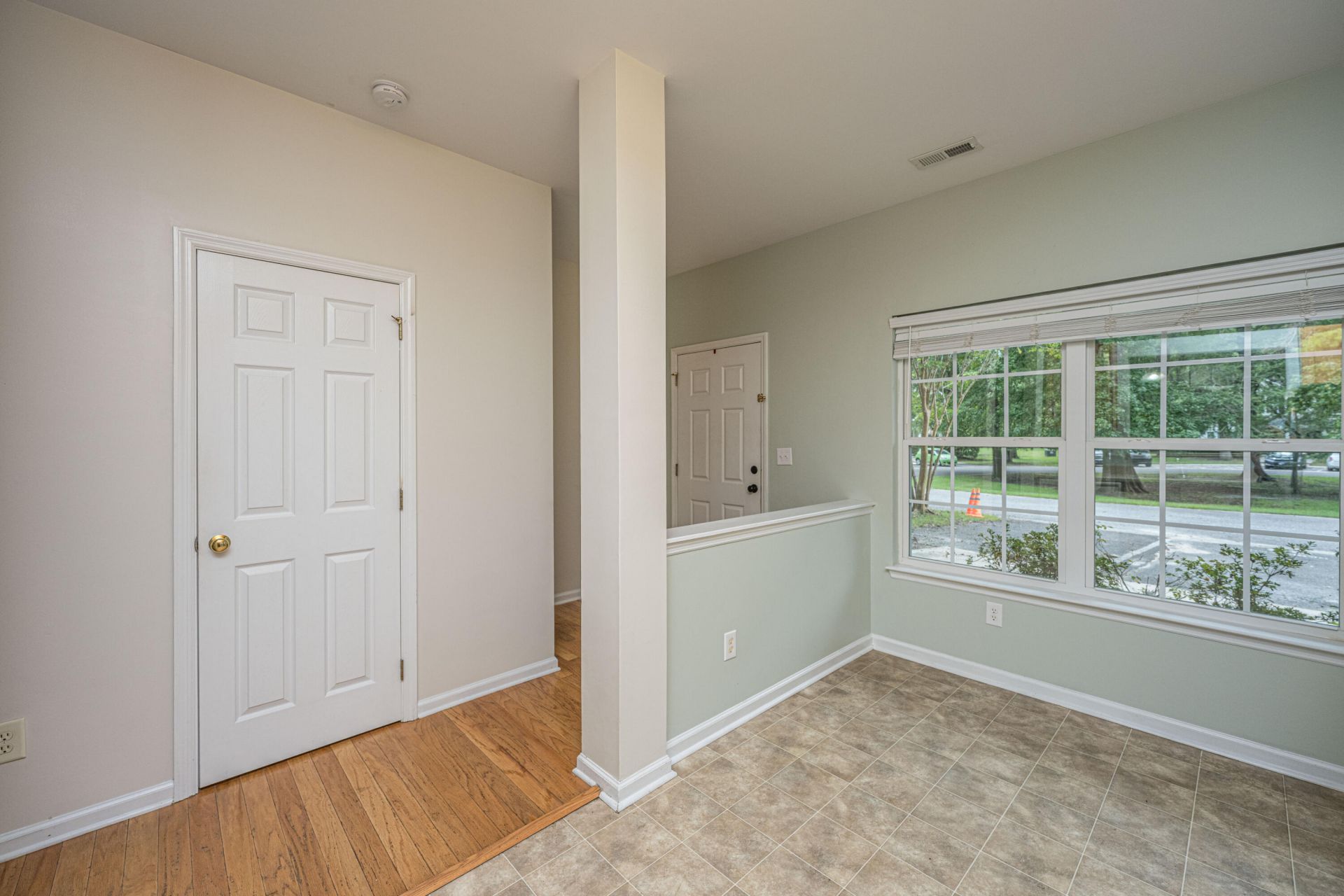 202 Twin Tree Drive Photo 7