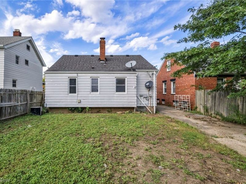 13305 Highlandview Avenue, Cleveland, OH 44135 Photo 6