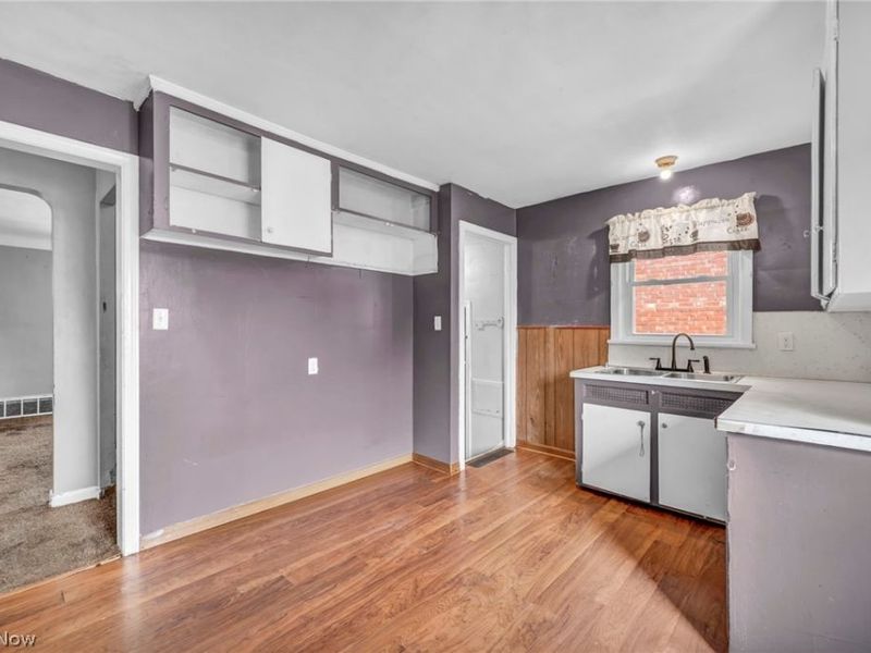 13305 Highlandview Avenue, Cleveland, OH 44135 Photo 9