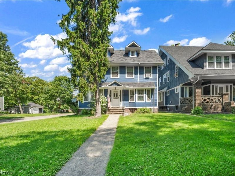 2103 Cottage Grove Drive, Cleveland Heights, OH 44118 Photo 2
