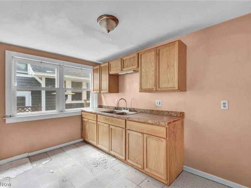 2103 Cottage Grove Drive, Cleveland Heights, OH 44118 Photo 9