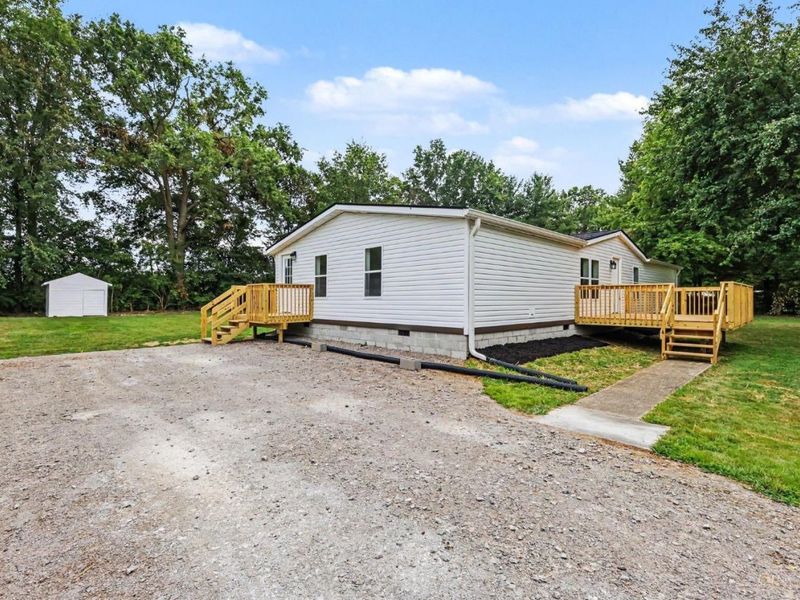 16214 Sams Drive, Sterling Township, OH 45176 Photo 18