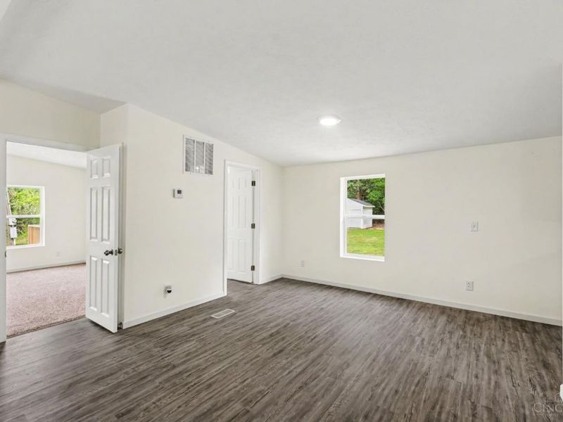 16214 Sams Drive, Sterling Township, OH 45176 Photo 7