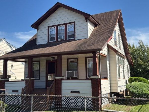 56 Norwood St, Haledon, NJ 07508
