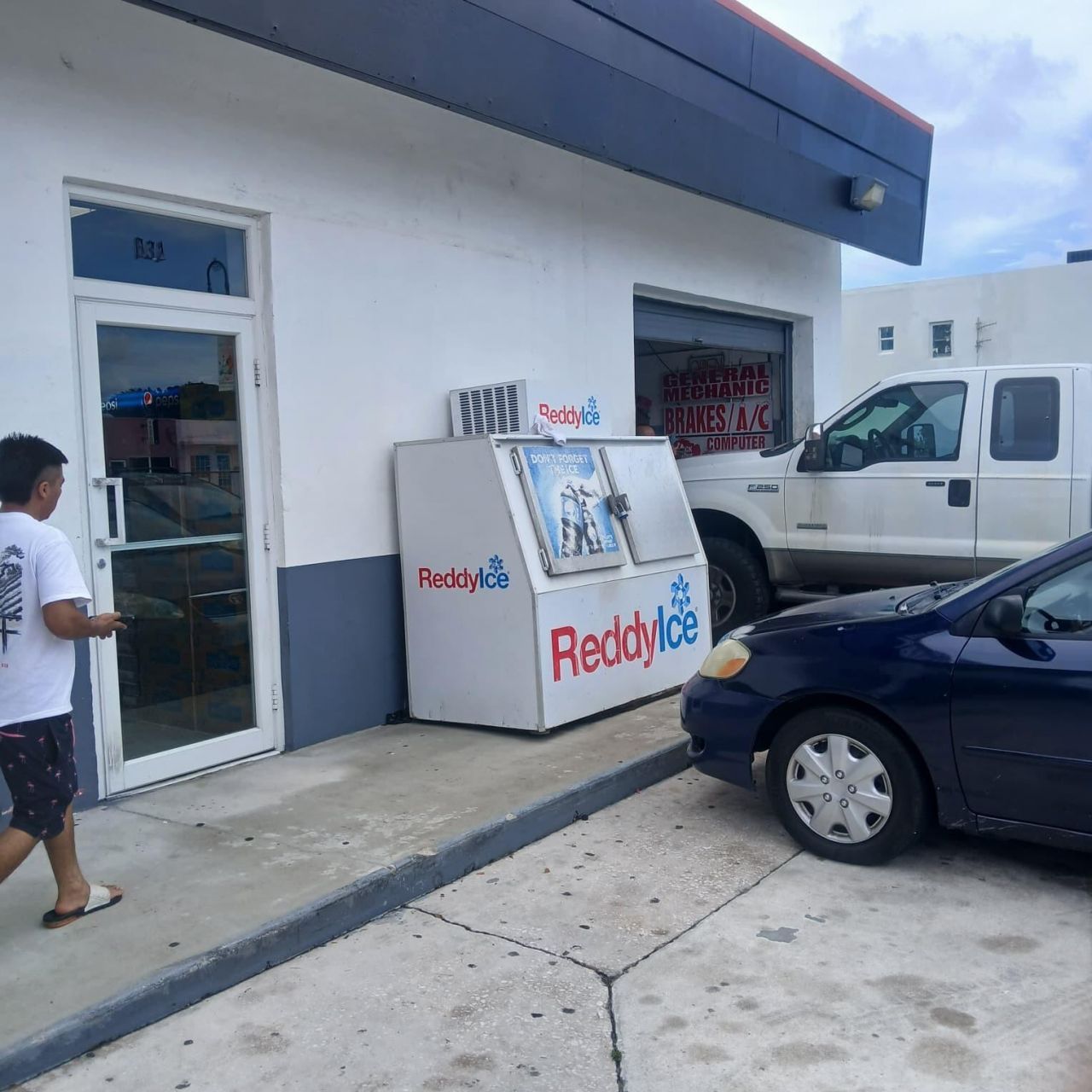 632 N Dixie Highway, Lake Worth Beach, FL 00000 Photo