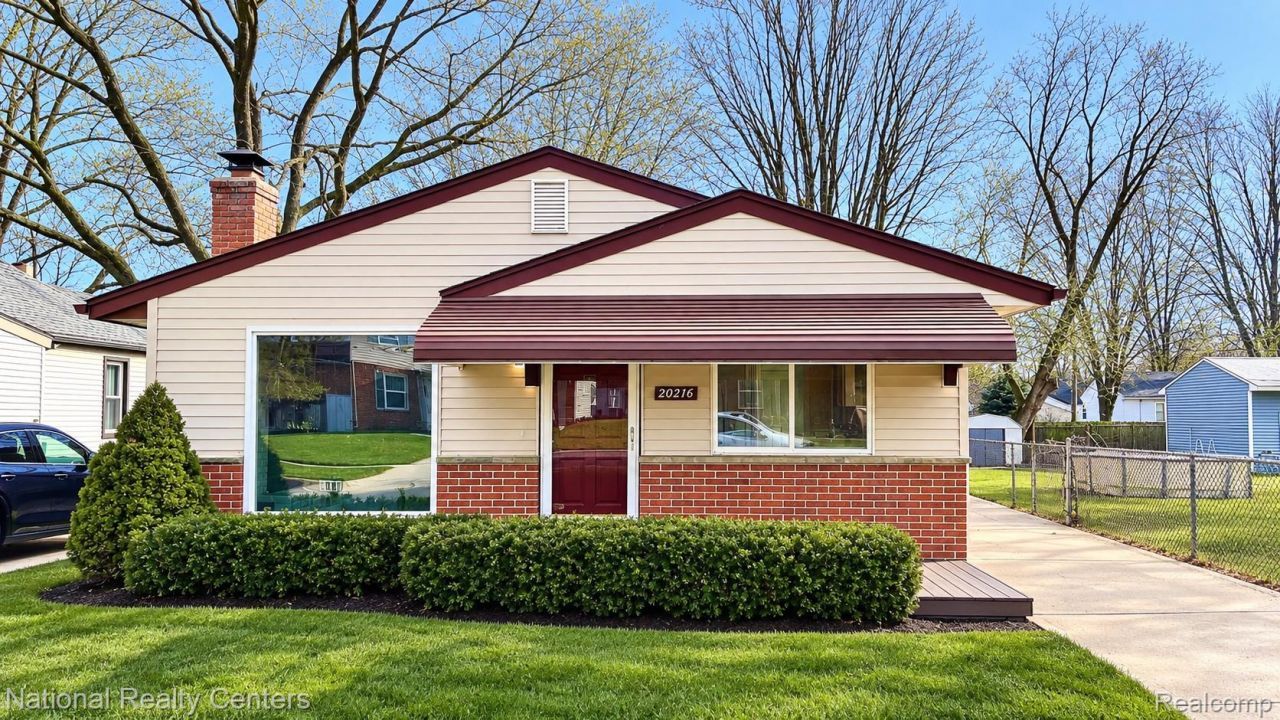 20216 Floral Street, Livonia, Mi 48152 Main Photo