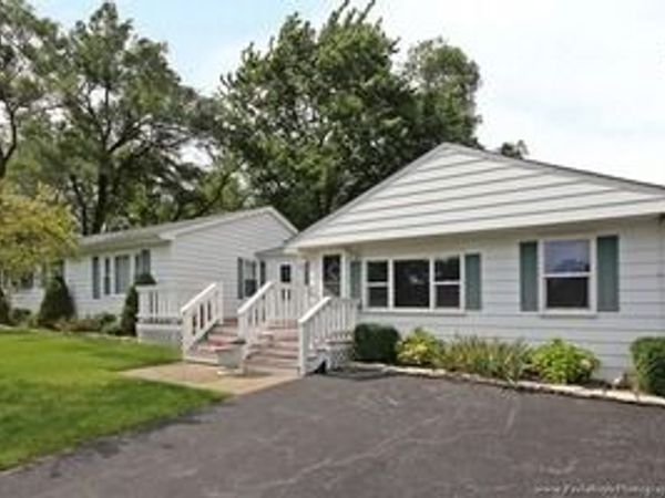 2006 W Exchange Street , Crete, IL 60417