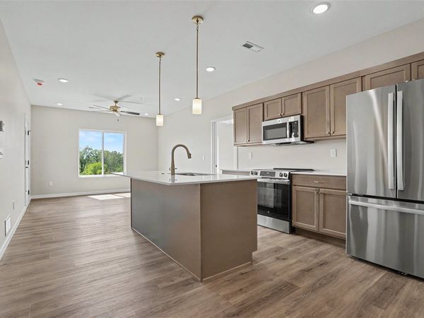 4428 Deer Creek Rd, Unit 205, Iowa City, IA 52246