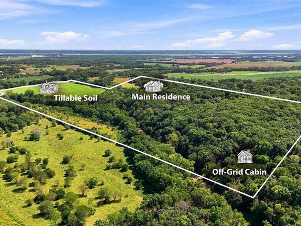 2385 235th St, Donnellson, IA 52625