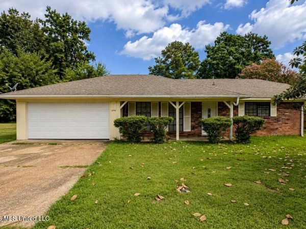 2056 Monaco Street, Jackson, MS 39204