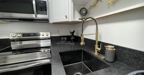 1055 Baywood #d Drive, Sparks, NV 89434 Photo