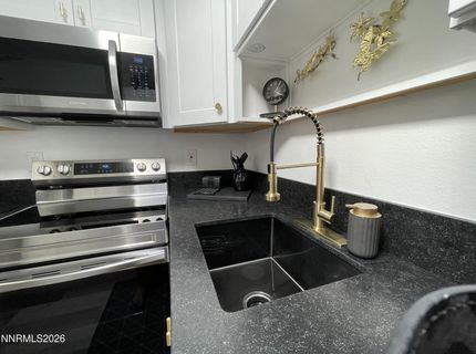 1055 Baywood #d Drive, Sparks, NV 89434 Photo
