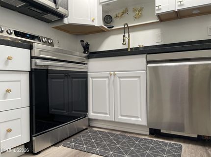 1055 Baywood #d Drive, Sparks, NV 89434 Photo