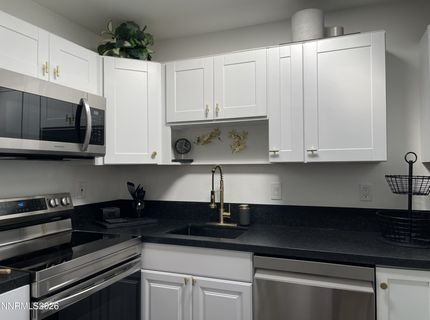 1055 Baywood #d Drive, Sparks, NV 89434 Photo