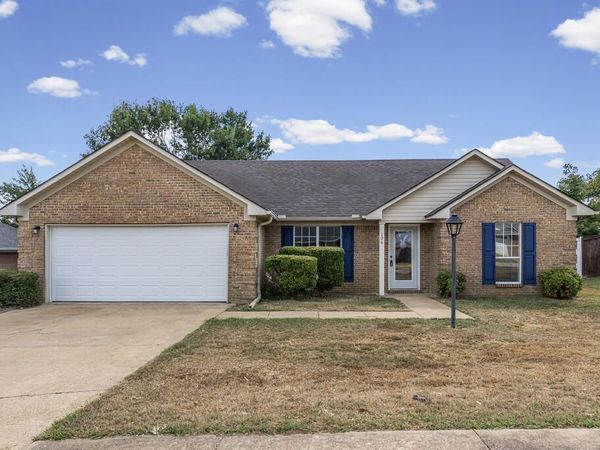 106 Eagle Pointe Loop, Oxford, MS 38655