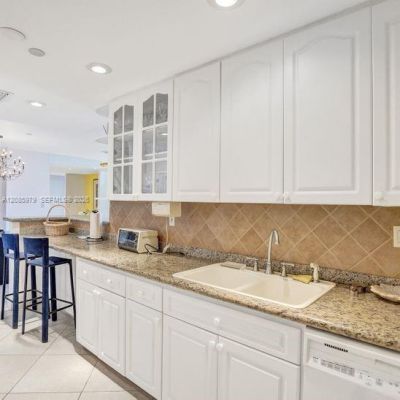 151 Crandon Blvd, Unit 1130, Key Biscayne, FL 33149 Photo
