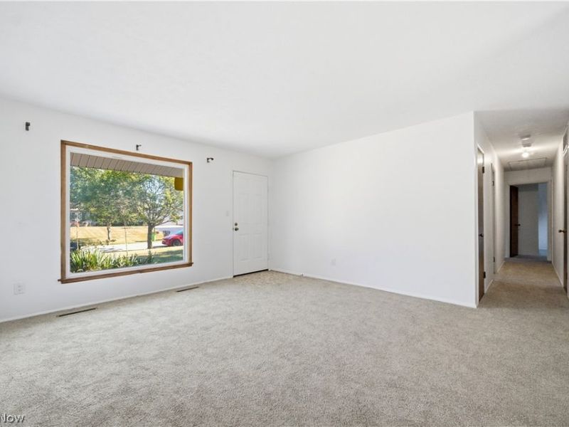 24320 Laing Road, Bedford Heights, OH 44146 Photo 2