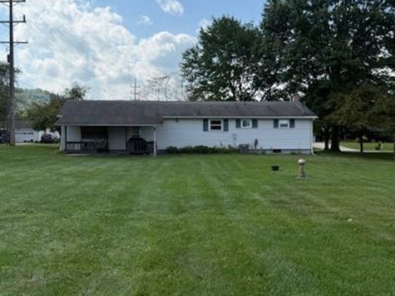 21756 Ileen Drive, West Lafayette, OH 43845 Photo 12