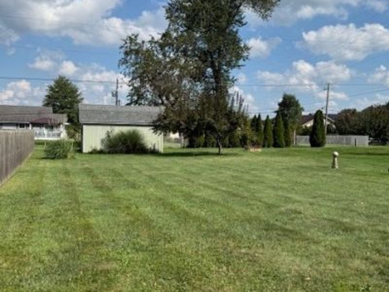 21756 Ileen Drive, West Lafayette, OH 43845 Photo 8